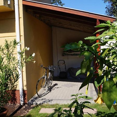 Akacia Apartment - Free Inside Parking, 2 Bedrooms, Garden, Next To Centre Budapest Exterior photo